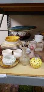 lot 25 image: Misc. Lot of Glassware
