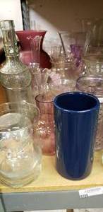 lot 27 image: Assorted Lot of Vases