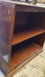 lot 83 image: Rolling Double Shelf Cabinet (30x19x29 Approx)