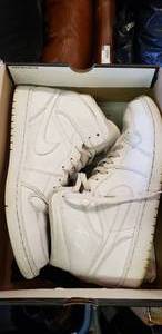 lot 97 image: Air Jordan 1 Mid, Mens Size 14