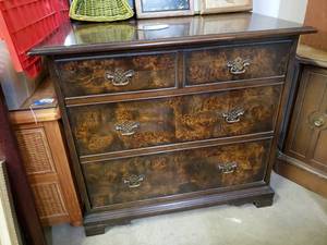 lot 57 image: Storage Cabinet with Front Flip Door (33x21x30 Approx) with 3 matching TV trays