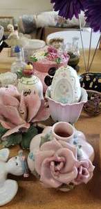 lot 141 image: Pink Ceramics Lot