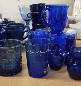 lot 143 image: Blue Glass Lot