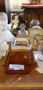 lot 147 image: Misc. Lot includes Lenox 3009 Leaf Dish