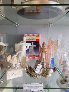 lot 735 image: LOT OF ANGELSRELIGIOUS FIGURINES IN STYLES SHOWN.