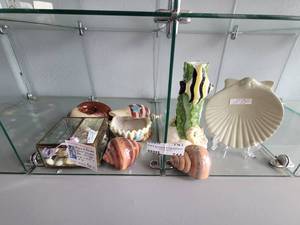 lot 744 image: VINTAGE BRASS AND BEVELED GLASS TRINKET BOX WITH SEASHELLS 4.25 X 4.25, SHELL DISH, CANDLE, HOLDERS AS SHOWN.