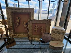 lot 757 image: ANGELS WALL DECOR, KLEENEXSOAP HOLDERS AND MORE AS SHOWN.