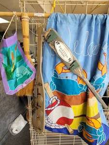 lot 762 image: ORRS AND DECORATIVE FLAGS AS SHOWN.