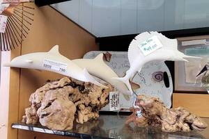 lot 790 image: JOHN PERRY LARGE DOLPHINS SCULPTURE AND MARLIN SCULPTURE AS SHOWN. NICE