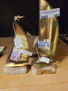 lot 843 image: LOT OF 2 BRASS SAILBOATS ON ONYX BASES AS SHOWN. 9.5 AND 12.