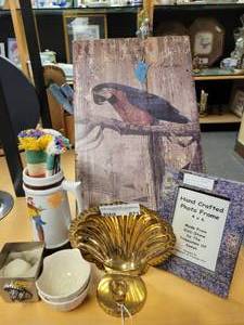 lot 871 image: PLAQUE, PHOTO FRAME, 1982 HANDPAINTED STEIN, AND MORE AS SHOWN.