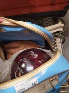 lot 887 image: BONANZA BOWLING BALL WITH STORAGECARRYING CASE IN STYLECOLOR SHOWN.