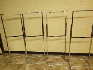 lot 986 image: LOT OF 4 METAL FRAME SIGN DISPLAY STANDS AS SHOWN.