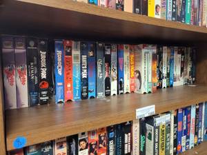lot 1061 image: LOT OF ASSORTED VHS MOVIES AS SHOWN. (TIER 2 ONLY)