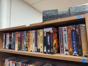 lot 1067 image: LOT OF ASSORTED VHS MOVIES AS SHOWN. (TIER 1 ONLY)