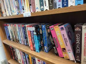 lot 1069 image: LOT OF ASSORTED VHS MOVIES AS SHOWN. (TIER 3 ONLY)