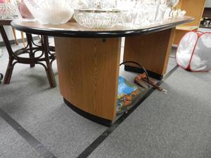 lot 908 image: OBLONG CONFERENCE-STYLE TABLE IN STYLECOLOR SHOWN. CONTENTS NOT INCLUDED (DELAYED PICK UP BETWEEN 200 PM AND 400 PM)