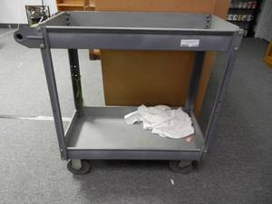 lot 1139 image: METAL UTILITY CART ON CASTERS AS SHOWN.
