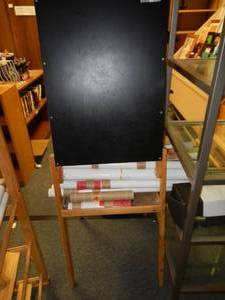 lot 1135 image: EISEL-STYLE CHALKBOARD AND ERASEABLE WHITE BOARD AS SHOWN.