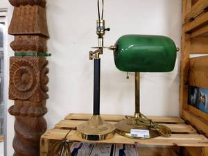 lot 939 image: LAMPS AS SHOWN.