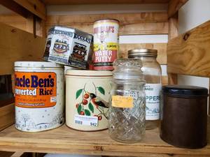 lot 942 image: VINTAGE CANISTERSCANS AS SHOWN.