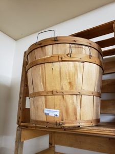 lot 944 image: LOT OF 2 FRUIT BASKETS AS SHOWN.