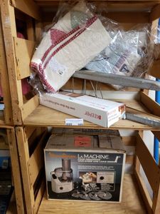 lot 949 image: FOOD PROCESSOR, MINI QUILT AND MORE AS SHOWN.