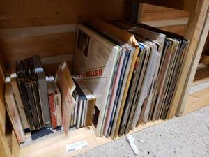 lot 958 image: VINTAGE VINYL RECORDS AND MORE AS SHOWN.