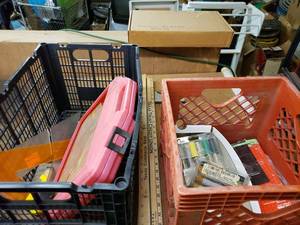 lot 1049 image: MISCELLANEOUS LOT OF MIXED ITEMS AS SHOWN.