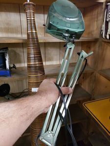 lot 1098 image: FOLDABLEMOUNTING LAMP AS SHOWN.