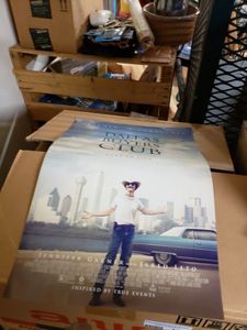 lot 1148 image: LARGE LOT OF ORIGINAL MOVIE POSTERS RANGING IN A VARIETY OF RELEASE DATES AND MOVIE TITLES. APPROX. GENEROUS COUNT