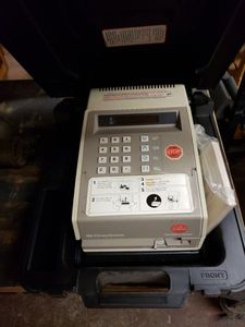 lot 1194 image: VINTAGE CALCULATION MACHINE AS SHOWN.