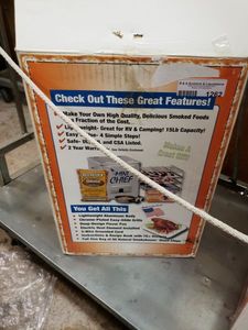 lot 1262 image: LOT OF FOOD SMOKING CHIPS AS SHOWN.