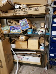 lot 1290 image: METAL WAREHOUSE SHELF UNIT WITH ALL CONTENTS AS SHOWN.