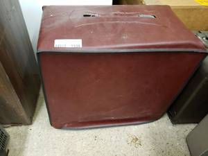 lot 1336 image: VINTAGE VICTOR PORTABLE SPEAKER SYSTEM AS SHOWN.