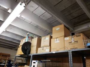 lot 1371 image: LARGE LOT OF VARIOUS OCCASION DECOR IN BOXES AS SHOWN.