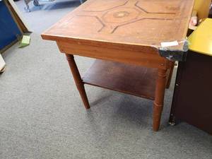 lot 1449 image: VINTAGE WOOD SIDE TABLE AS SHOWN.