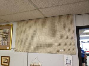 lot 1456 image: PEGBOARD AS SHOWN. BUYER IS RESPONSIBLE FOR REMOVING FROM WALL