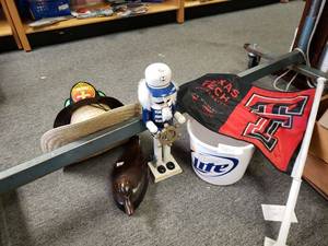 lot 1459 image: LOT OF MISCELLANEOUS ITEMS AS SHOWN.