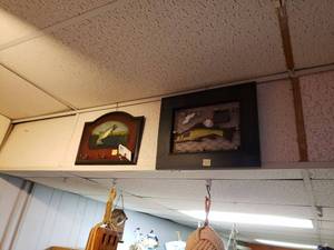 lot 1140 image: LOT OF FISHING THEME PLAQUES, SIGNS AS SHOWN. SEE PICTURES.