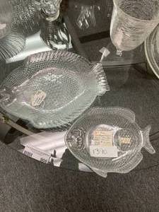 lot 1390 image: FISH SHAPED GLASS COCKTAIL DISHES AS SHOWN.