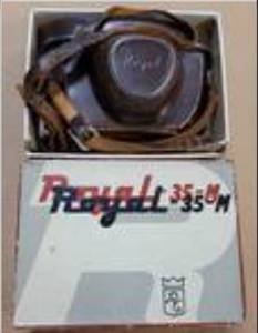 lot 1471 image: RARE VINTAGE ROYAL 35-M CAMERA WITH ORIGINAL INSTRUCTION BOOKLET IN BOX.