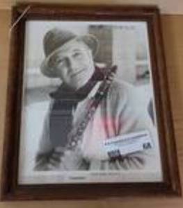 lot 1482 image: GENE KELLEY XANADU FRAMED PICTURE