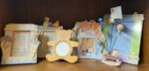 lot 1487 image: LOT OF CHILDRENS PHOTO FRAMES AND MORE AS SHOWN.