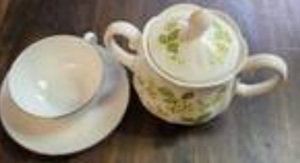 lot 1493 image: TEACUP AND SAUCER PLUS COVERED SUGAR DISH