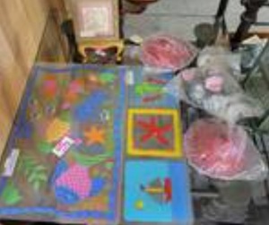 lot 1502 image: LOT OF PLASTIC PLACEMATS AND MORE AS SHOWN.