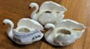 lot 1507 image: GOEBEL W. GERMANY SWANS AS SHOWN.