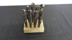 lot 16 image: Set of 8 Drill Bits (916, 58, 1116,34, 1316, 78, 1516, 1)