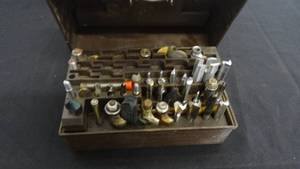 lot 31 image: Craftsman Router Bit Set