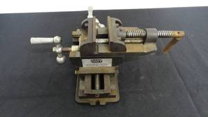 lot 45 image: AMT X-Y Cross Slide Drill Press Vise